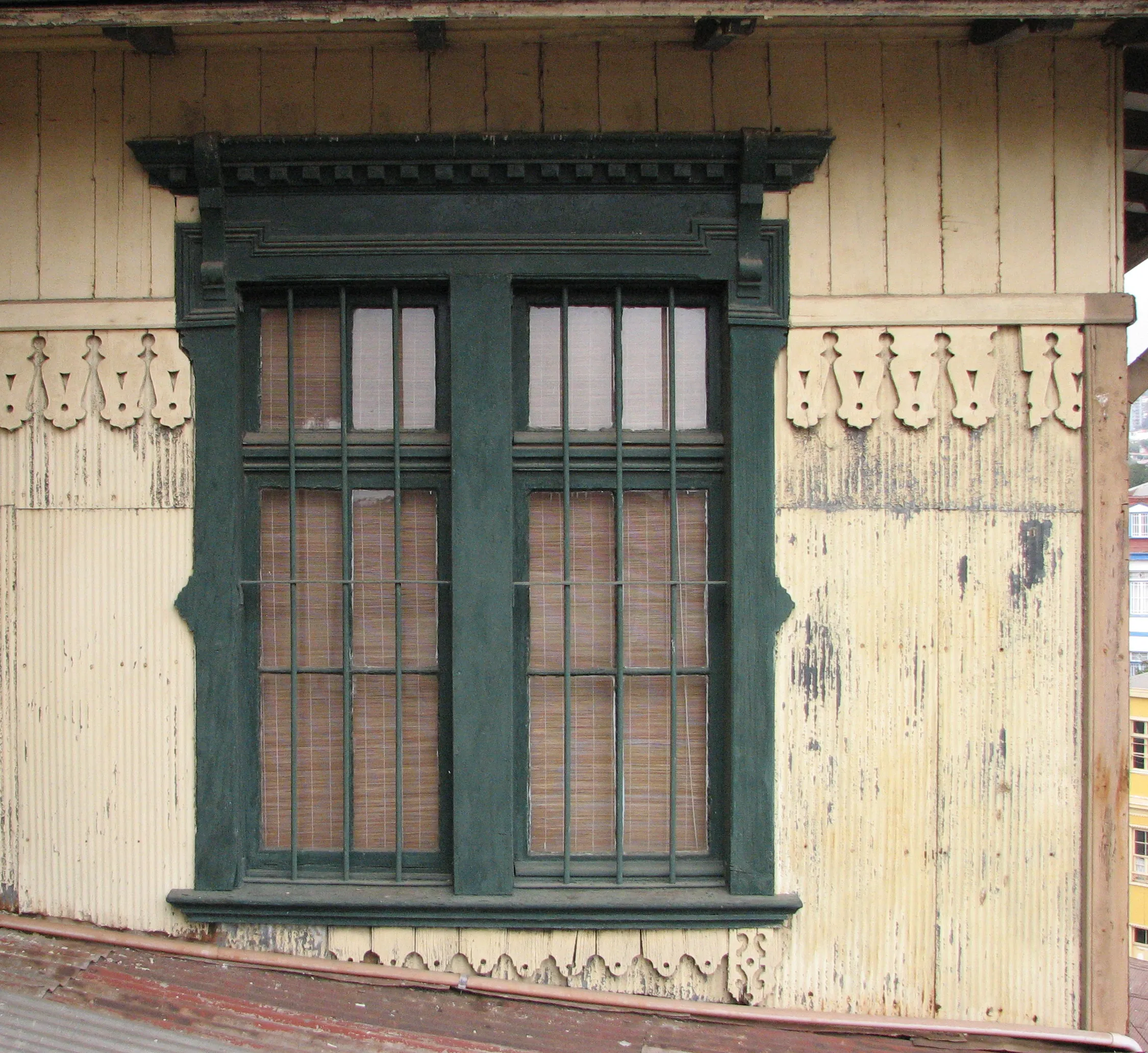 Detalle ventana Gimnasio Fuente: Sofia Vargas-Koch, 2009