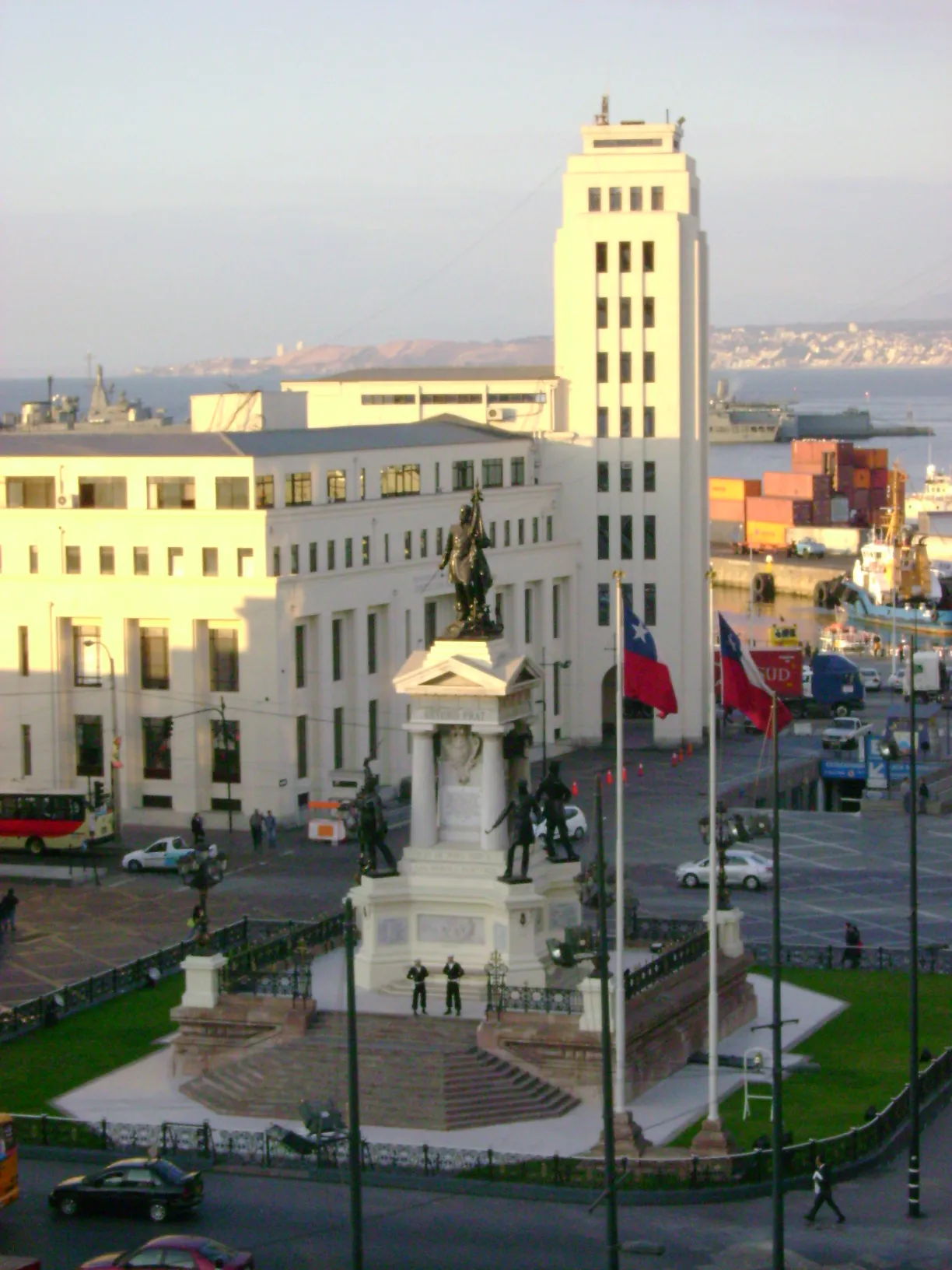 Monumento a los Héroes de Iquique