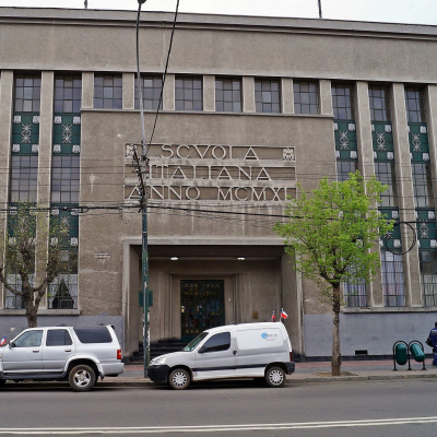 Scuola Italiana "Arturo Dell'Oro" Fuente: Nereidas (CC BY-SA 3.0, via Wikimedia Commons)